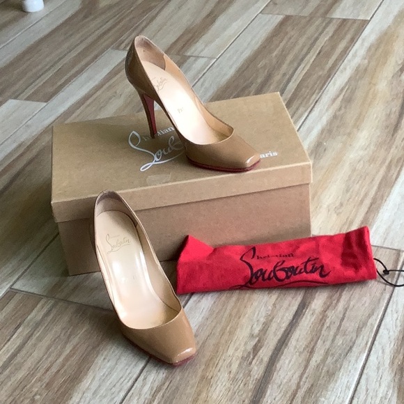 Christian Louboutin Nude Square Toe Patent leather Pumps Eur. 36 - Picture 2 of 16